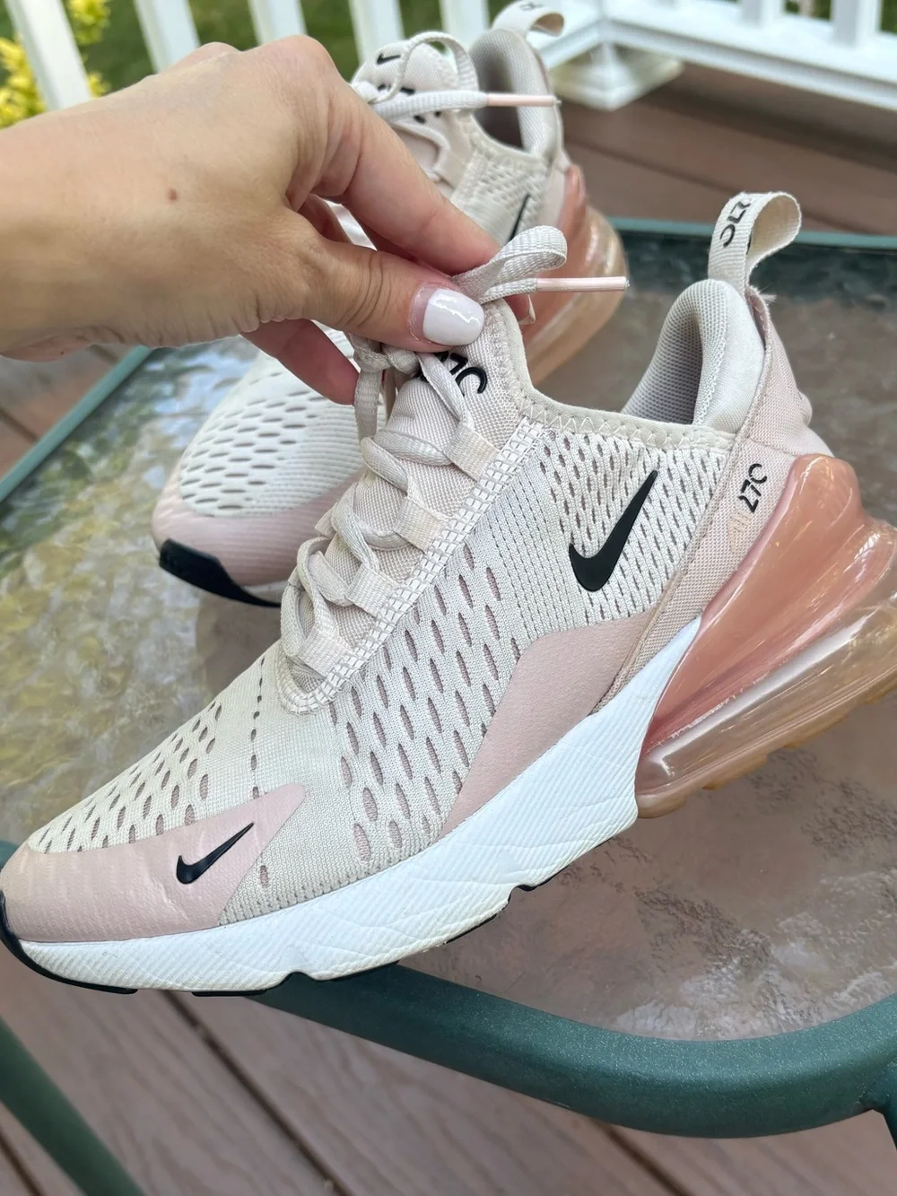 ✨ NIKE ✨ Pink Air Max 270 Sneakers Size 6
